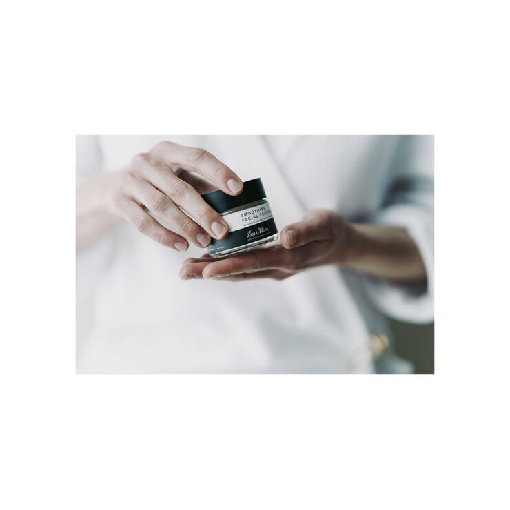 Less Is More Organic Smoothing Facial Peeling 50 ml.