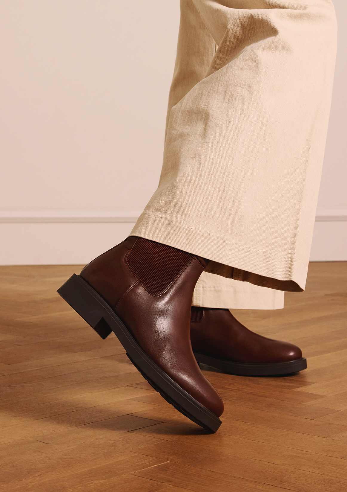 Bruine leren chelsea boots