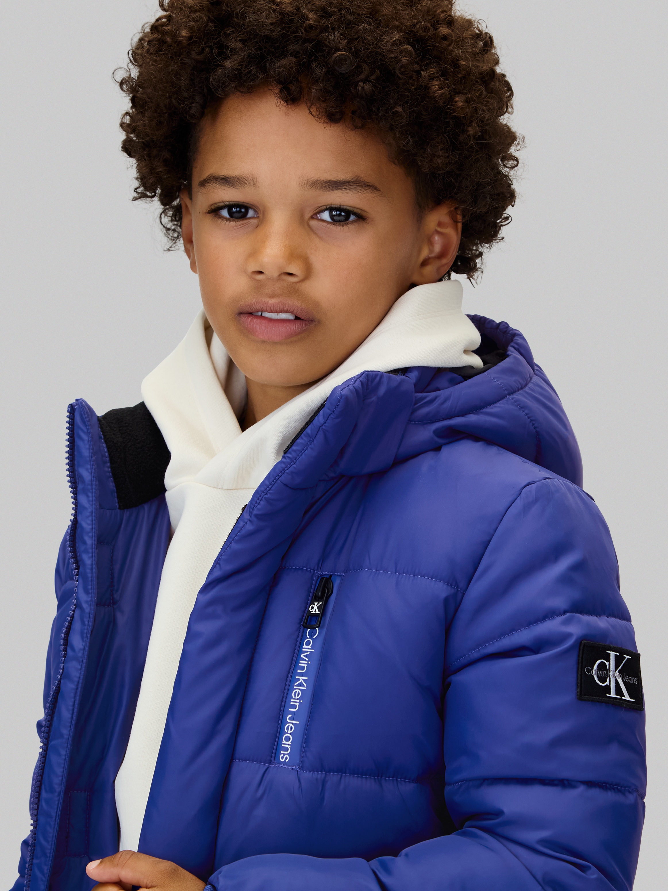 Calvin Klein Jeans Winterjacke »ESSENTIAL PUFFER JACKET« mit Kapuze für Kinder bis 16 Jahre und mit Logopatch