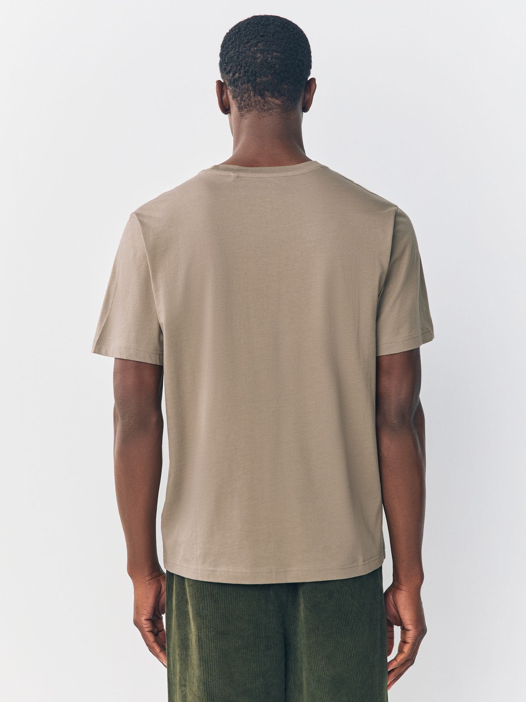Neutraal kiezelkleurig - Normale Pasvorm - T-shirt met hert