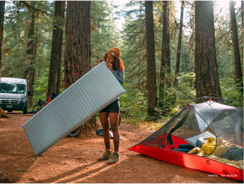 Therm-a-Rest NeoAir Topo Print Isomatte regular 183 x 51 cm