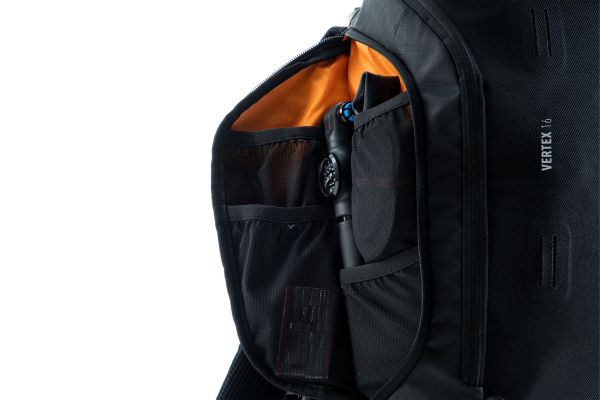 Cube Vertex 16 Backpack, Black