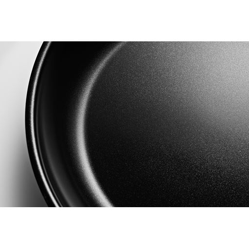 Eva Trio Stainless Steel Keramisk Slip-Let Stegepande, Ø24 cm