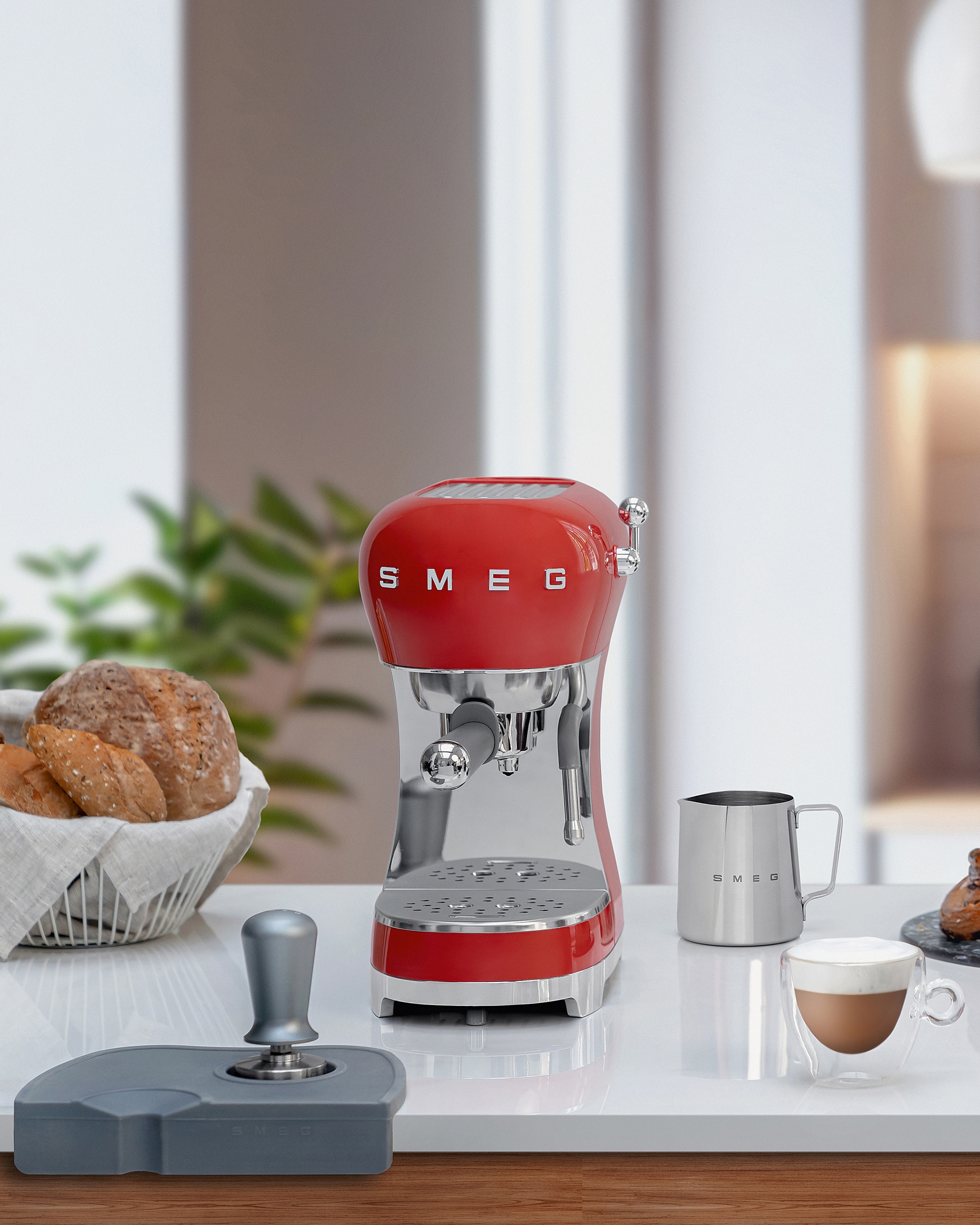 SMEG Espresso-Kaffeemaschine rot 50's Style
