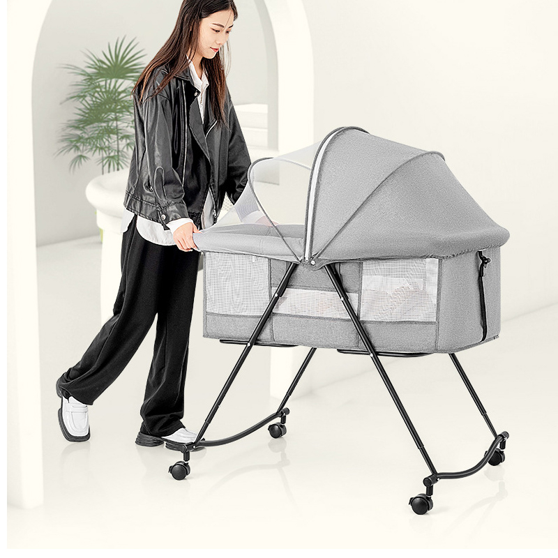 (93x112cm) Klappbares Baby Beistellbett Kinder Reise Bett Stubenwagen mit Rollen   Moskitonetz - Grau