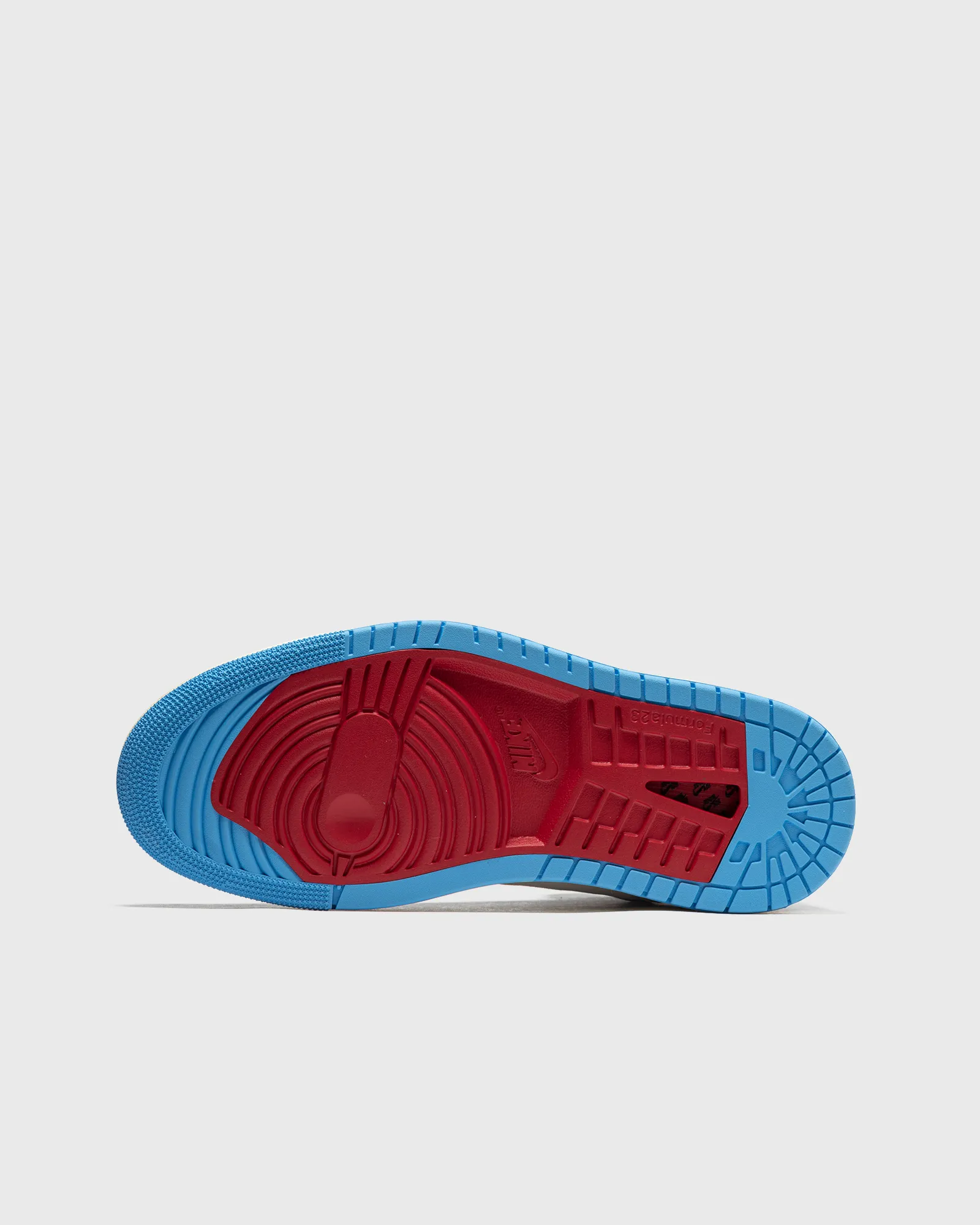 Jordan WMNS AJ1 Zoom Comfort 2