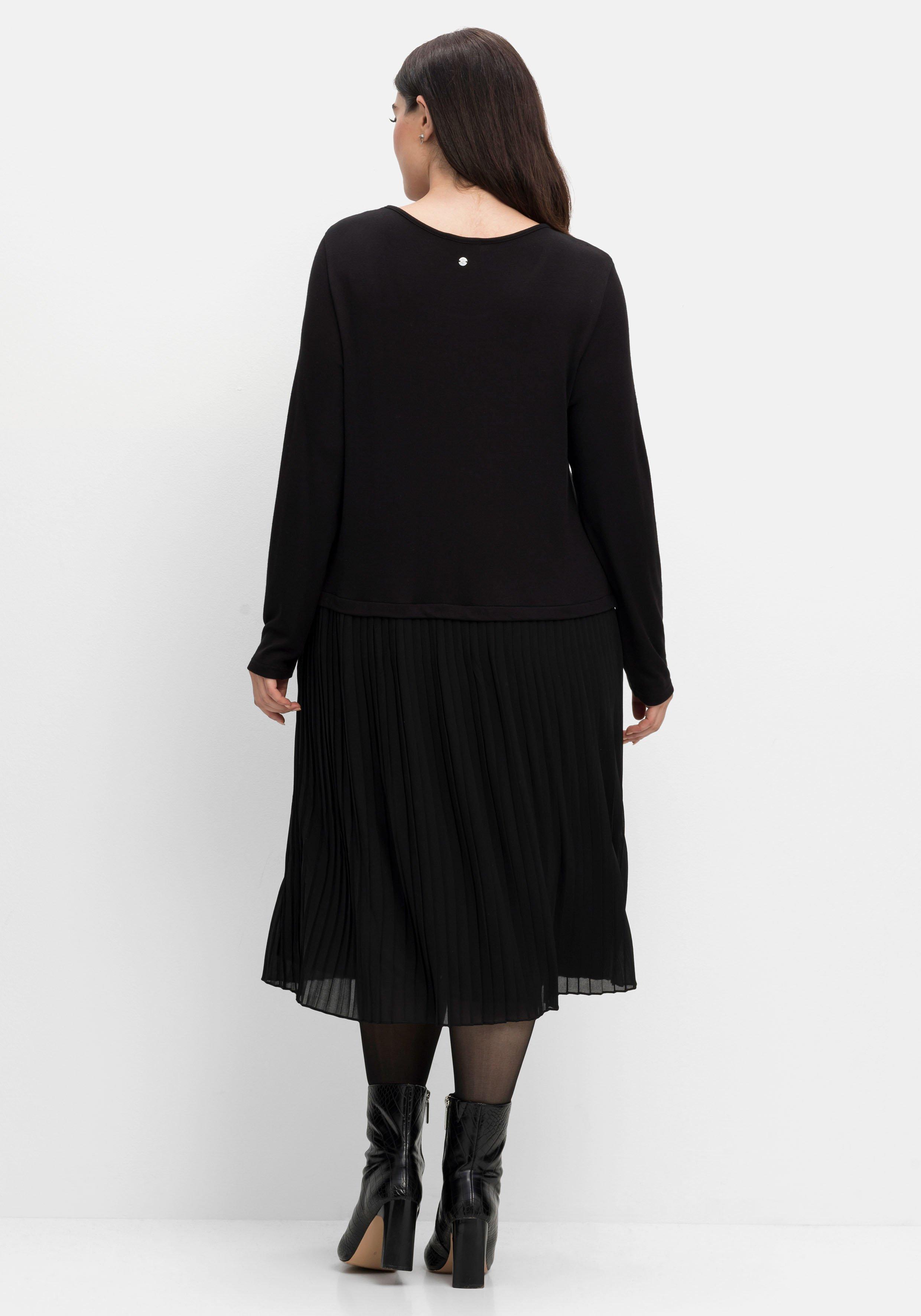 Strickkleid mit Plisseerock aus Chiffon