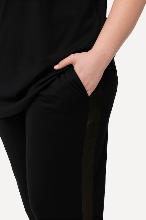 Pyjama, Satindetails, V-Ausschnitt, Halbarm