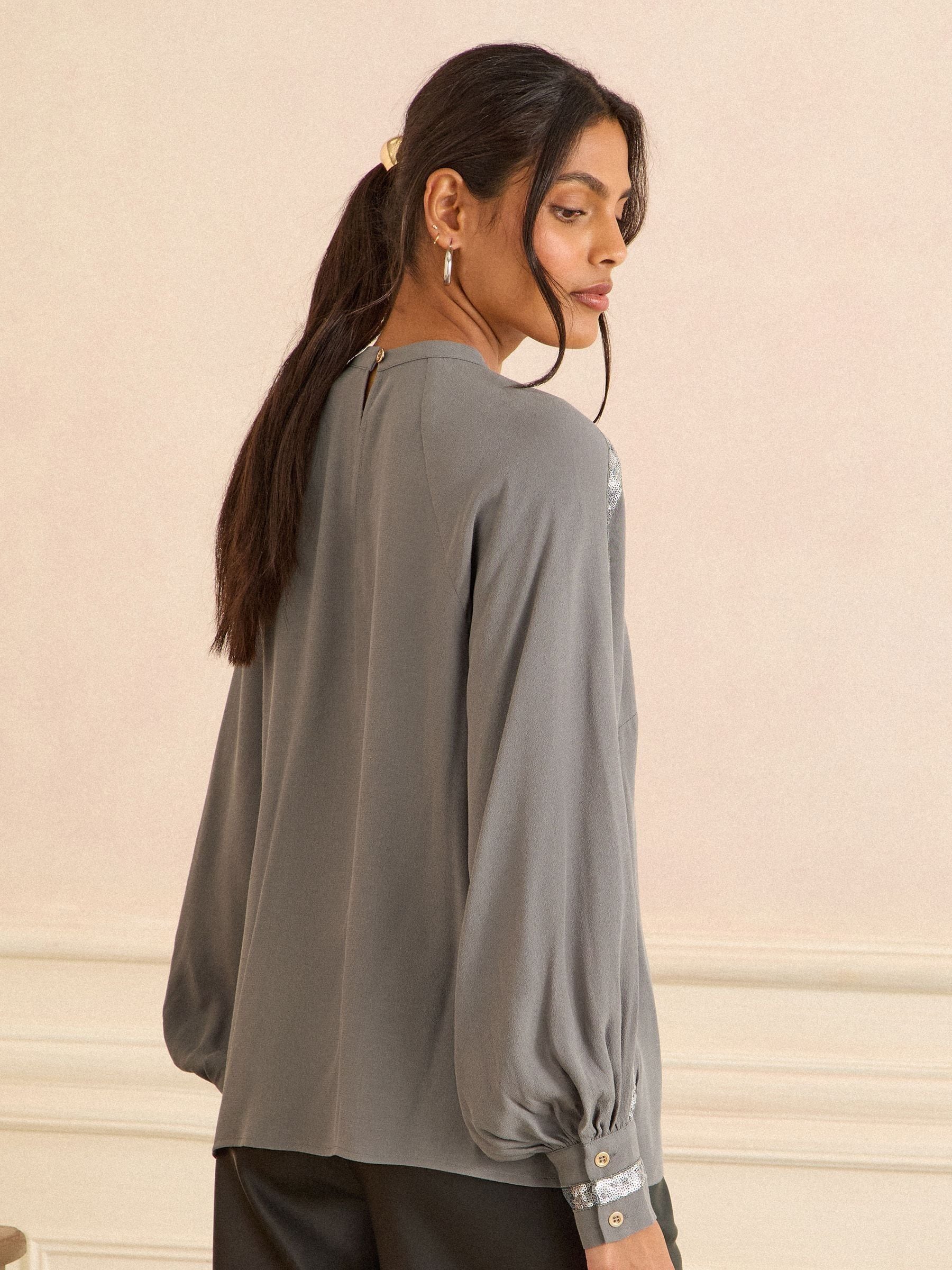 Grijs - Love & Roses Crew Neck Long Sleeve Sequin Trim Blouse