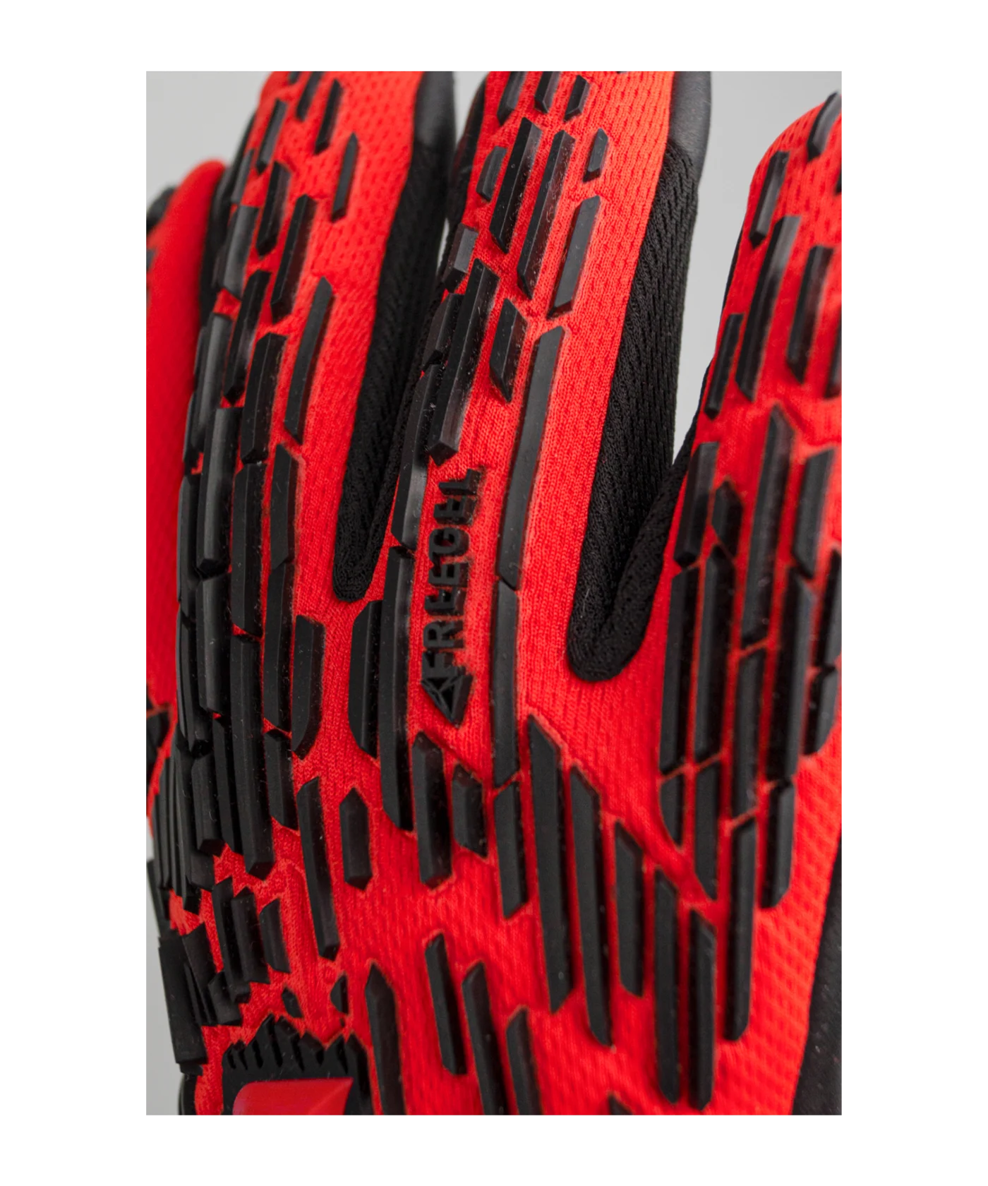 Reusch Attrakt Freegel Torwarthandschuhe 2023 Silber Rot Blau Schwarz F3333