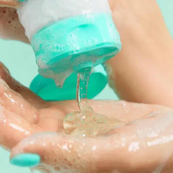 Espuma de limpeza facial Dr. Jart+ Pore Remedy™ com tensoativos de aminoácidos
