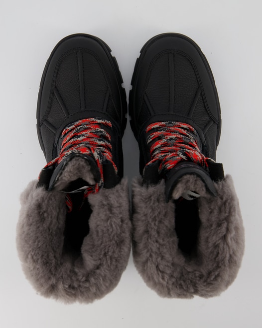 UGG Ashton Addie Winterstiefel in Schwarz