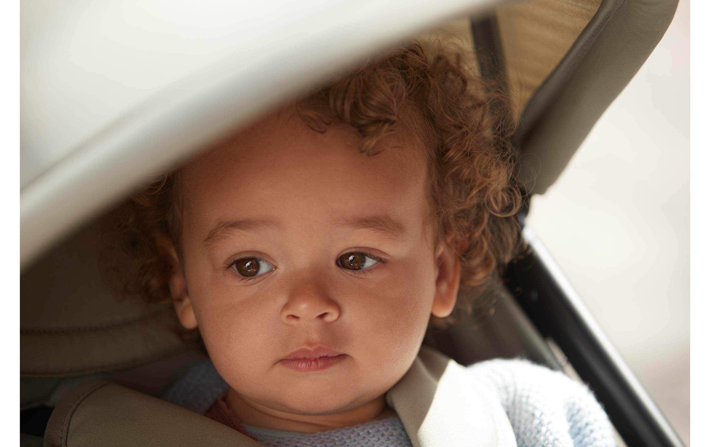 Buggy Travel N Care Plus Haselnuss Rosa<br>Kompakter Kinderwagen mit falt- und tragbarem Buggy