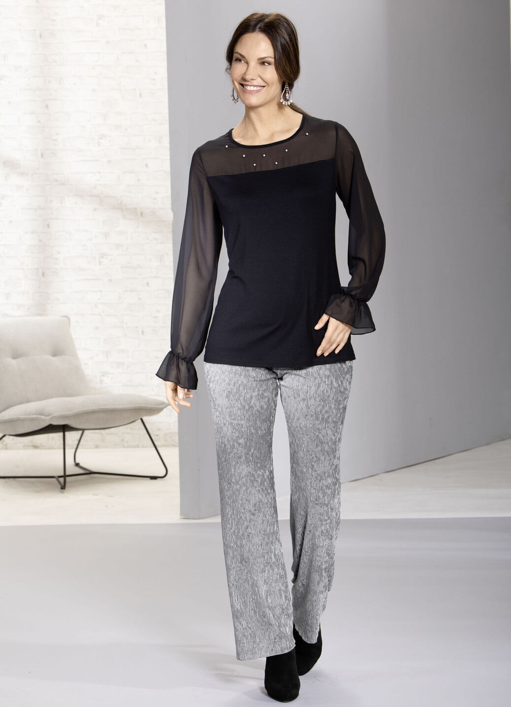 Exzellentes Shirt mit Chiffon-Verarbeitung