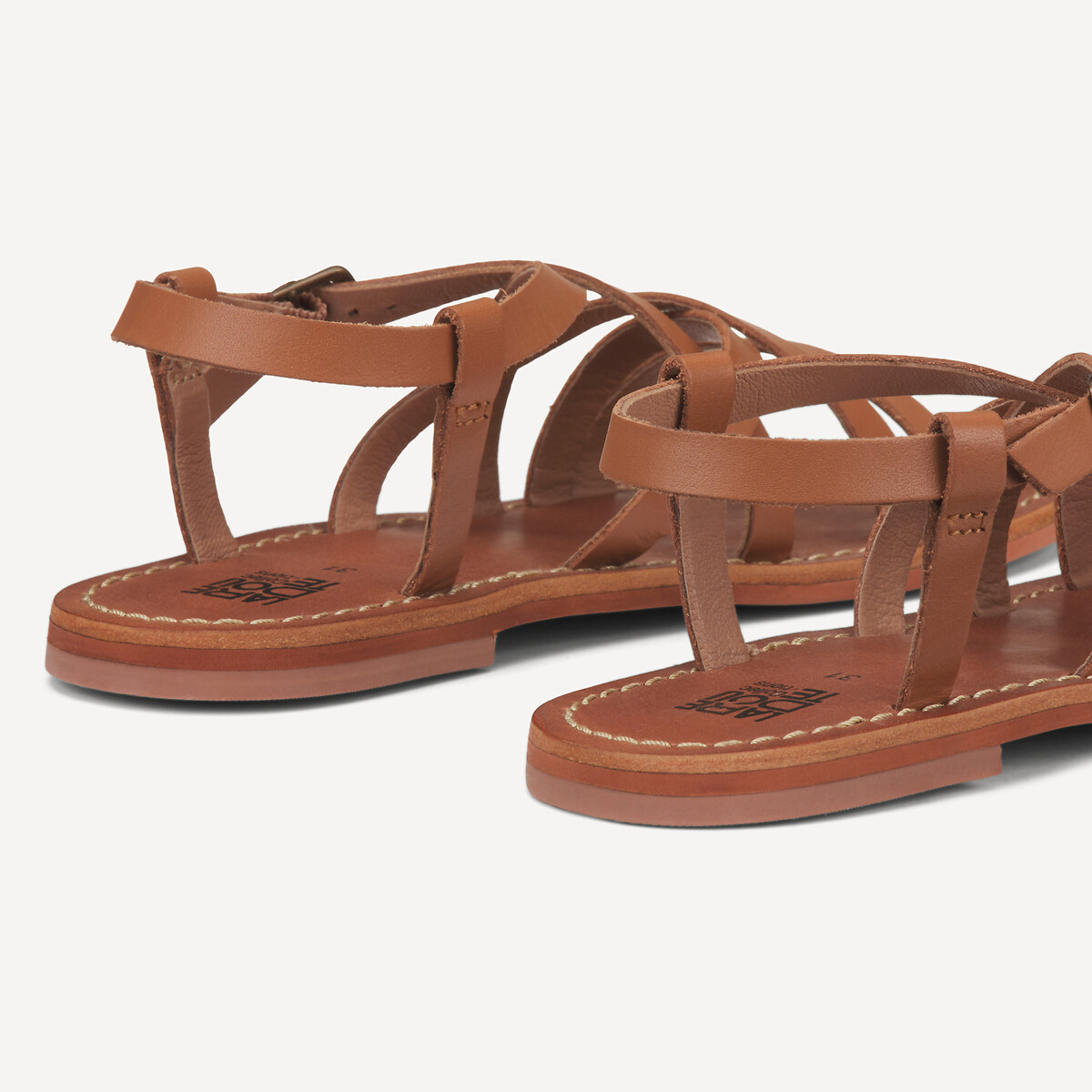 COLEÇÃO LA REDOUTE<br>Sandálias de couro com tiras