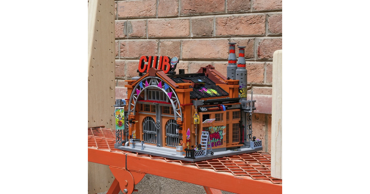 LumibricksStreet Fusion - Factory House of Music Constructiespeelgoed  (F9068)