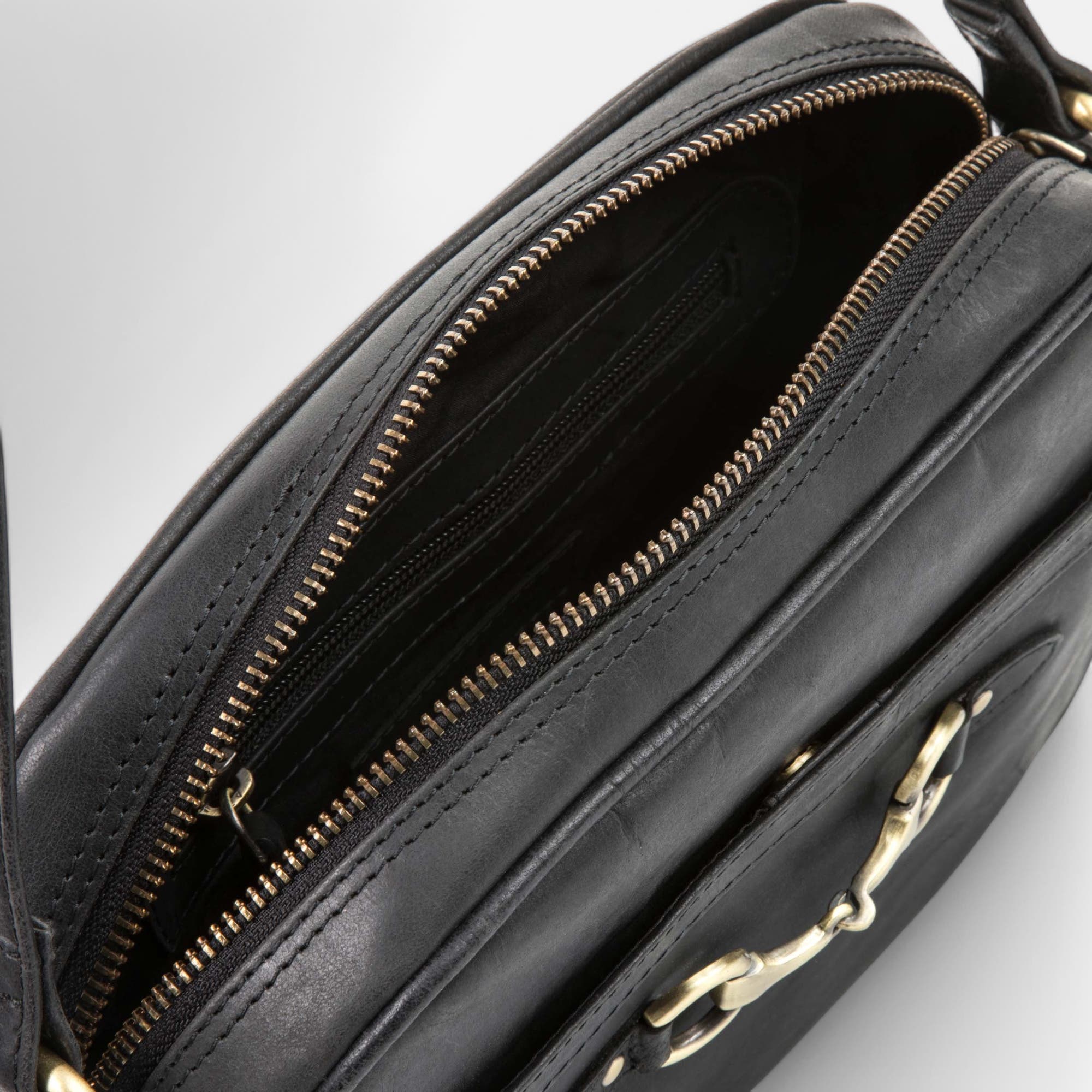 Sac bandoulière en cuir noir