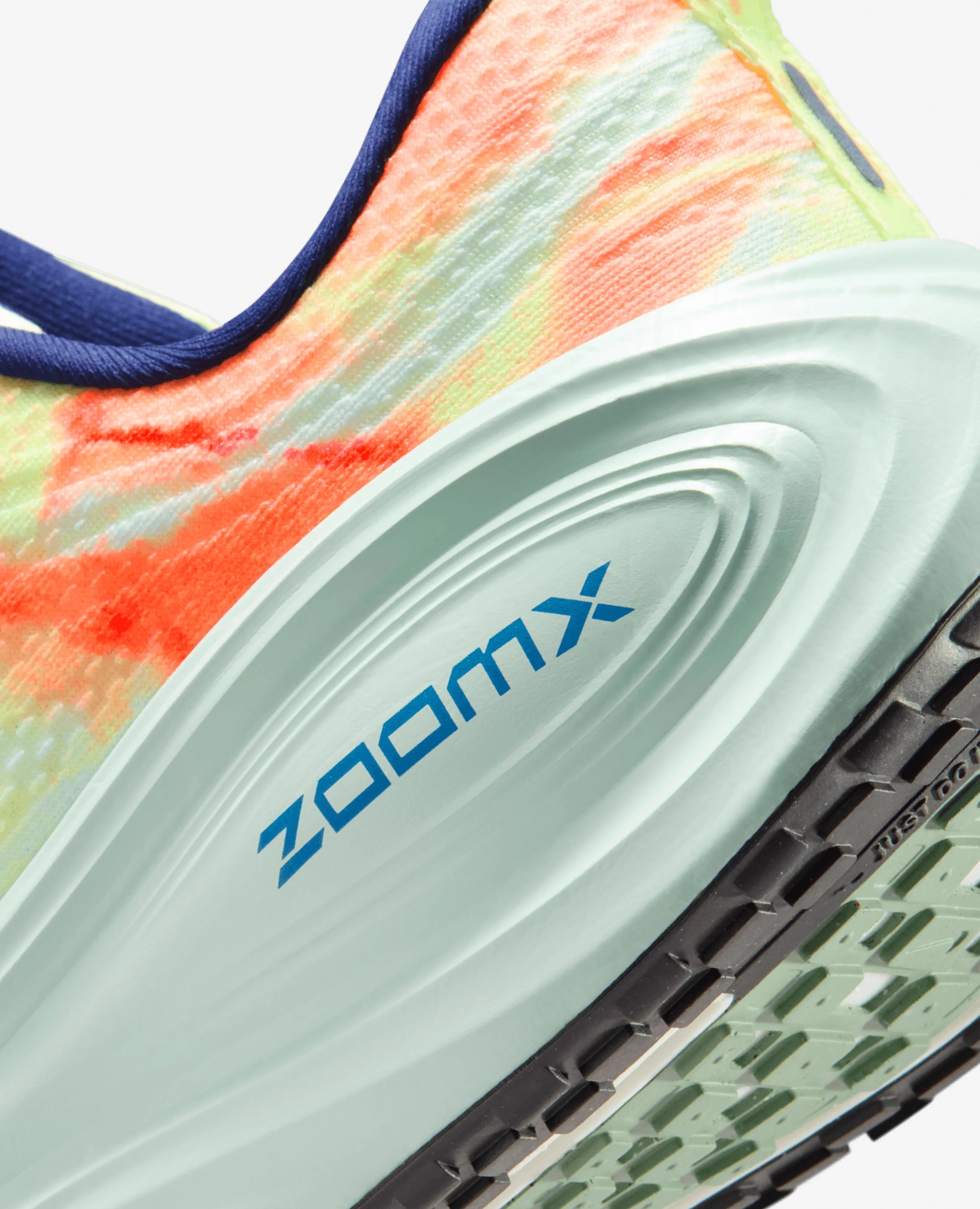 Nike Vomero Plus (Barely Volight/Indigo Burst-Hot Lava-Blue Void-Barely Green-Anthracite)