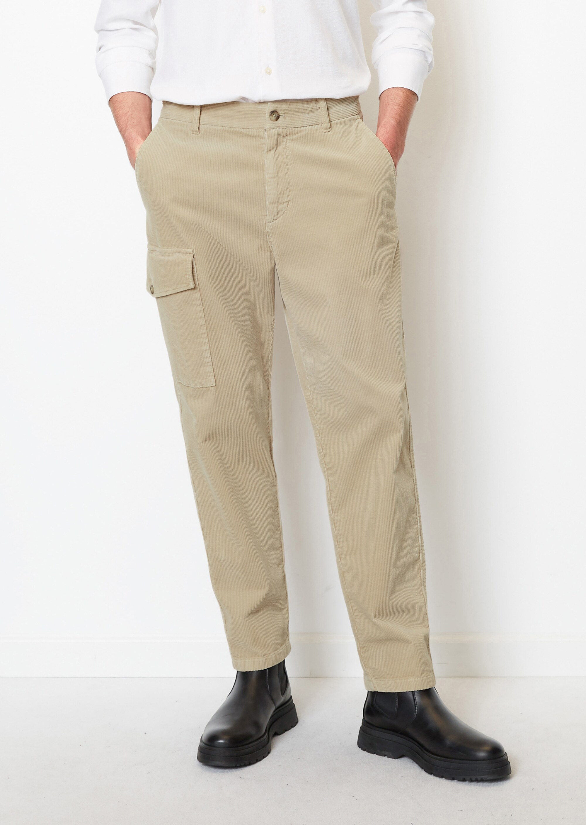 Hose Modell BESLBO CARGO relaxed aus softem Baumwoll-Cord
