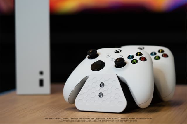 Gioteck Duo Xbox opladningsbase til kontrollere.