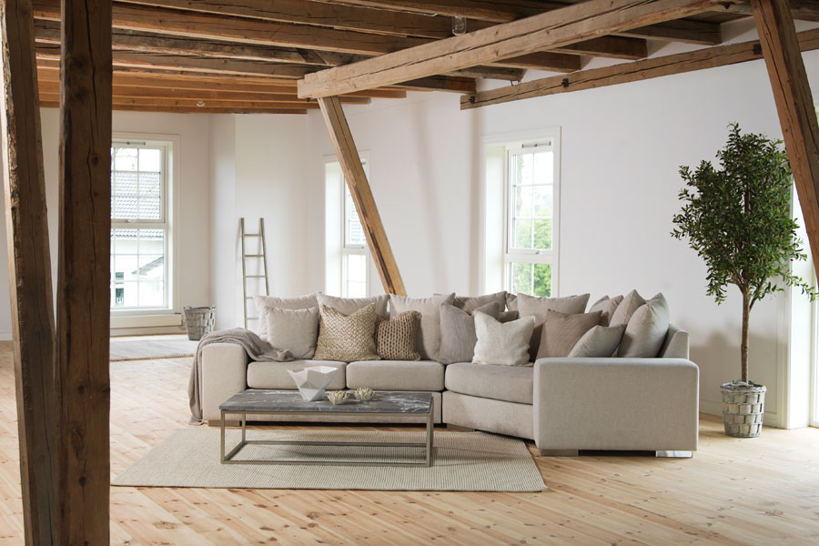 Modern Living U-sofa Sjeselong venstre med 2-seter og cosy corner høyre. Tekstil Brego 3 Grey med Arm A og ben 2 sortbeiset eik.