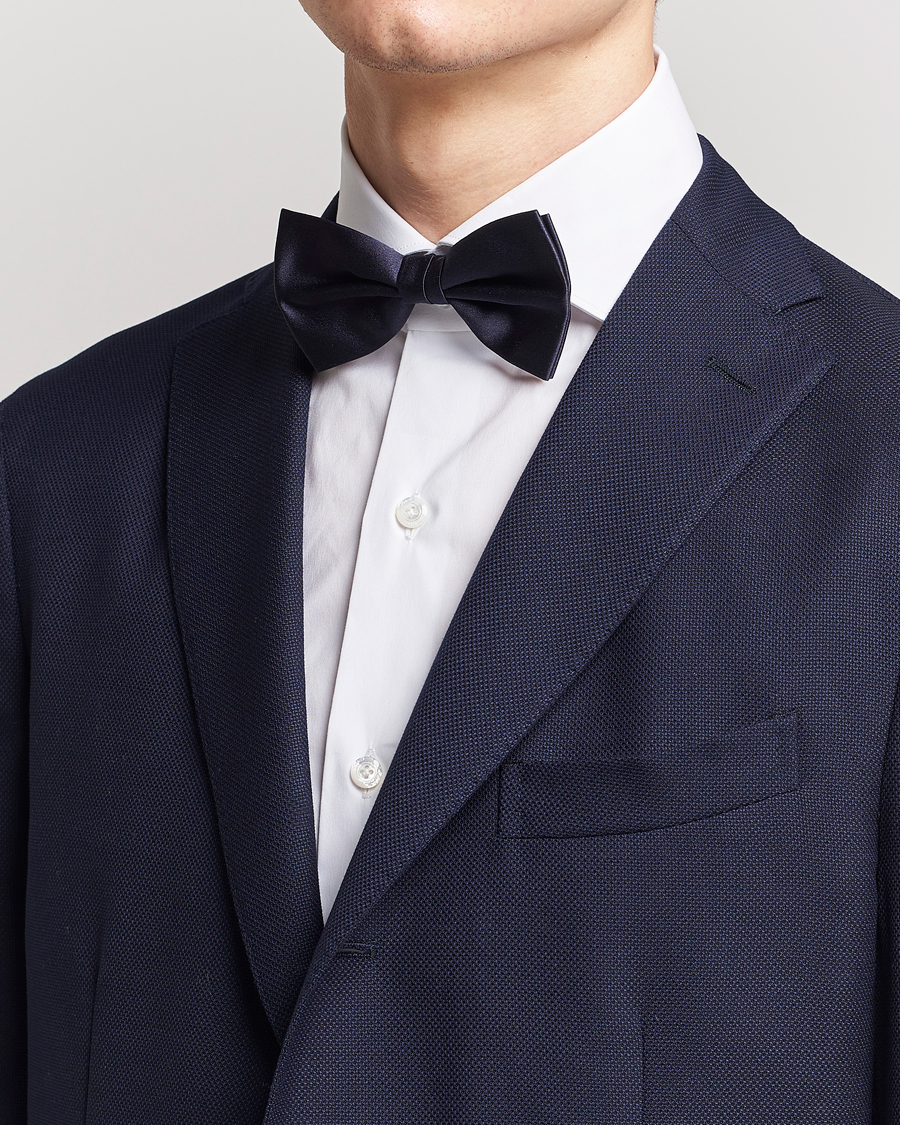 Amanda Christensen Pre Tie Silk Ceremony Navy