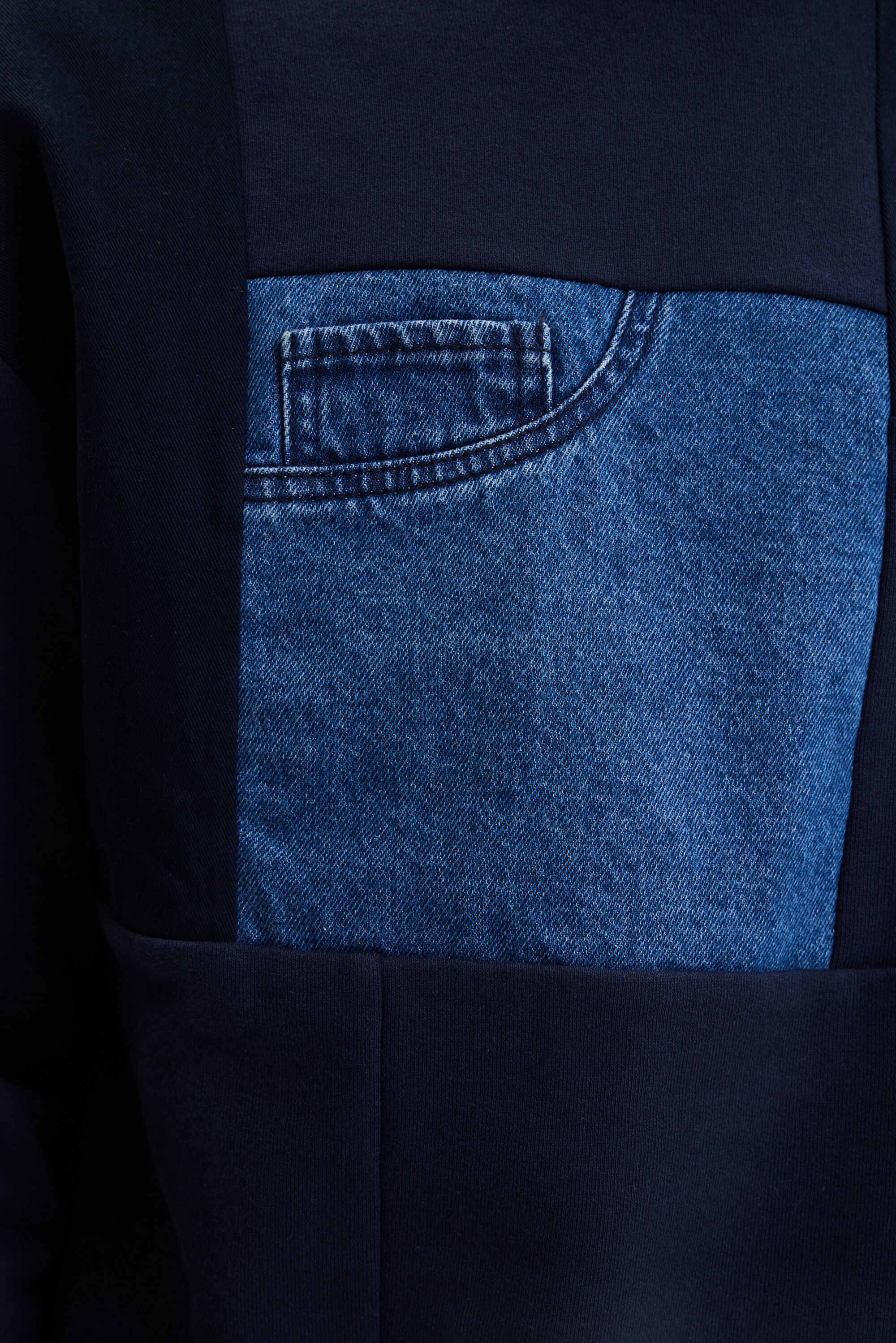 Sweat-shirt patchwork denim