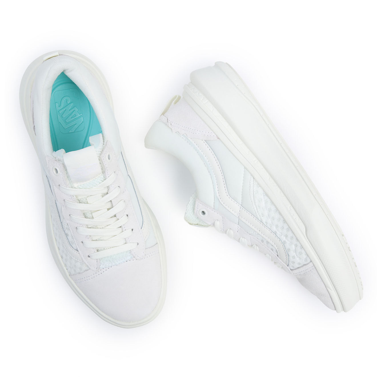 Vans Baskets Old Skool Overt Plus C blanches
