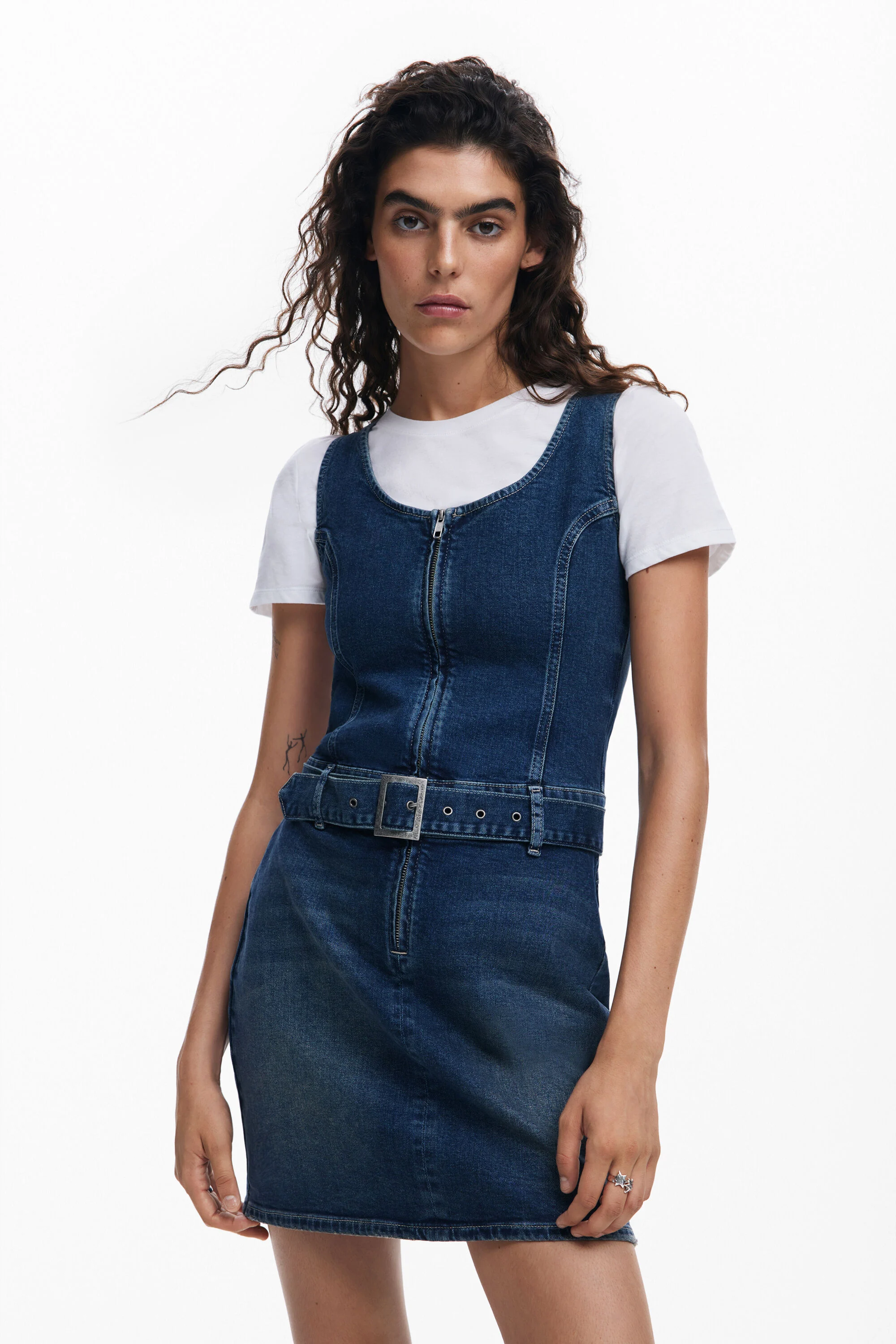 Vestido jeans com cinto