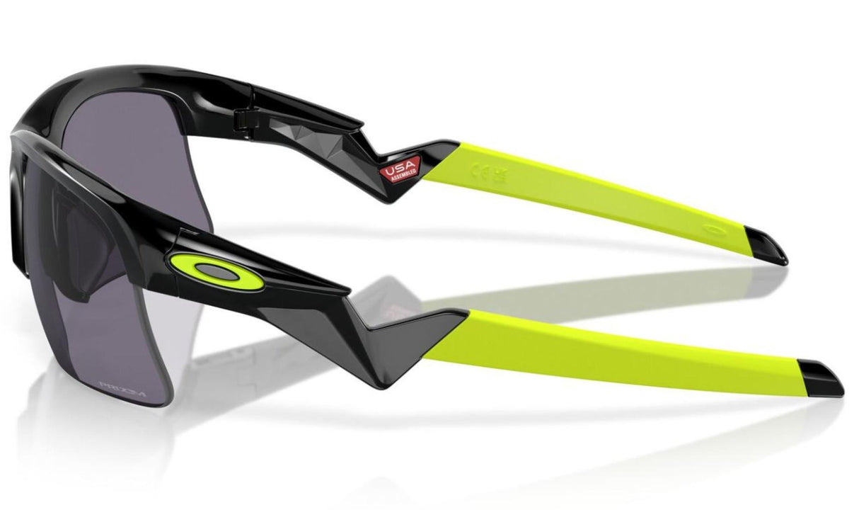 Oakley<br>Capacitor XS