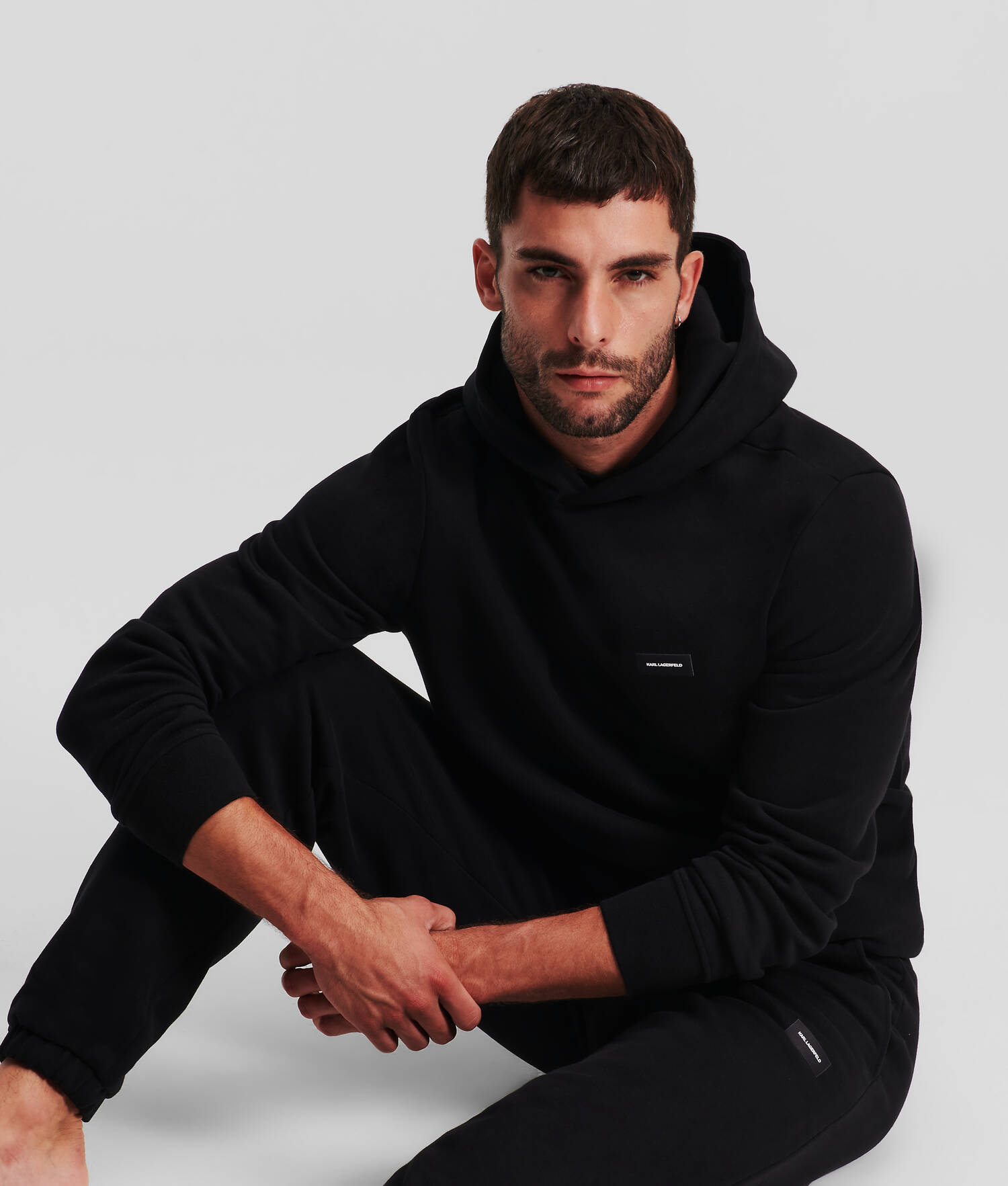 SWEAT À CAPUCHE AVEC LOGO KARL