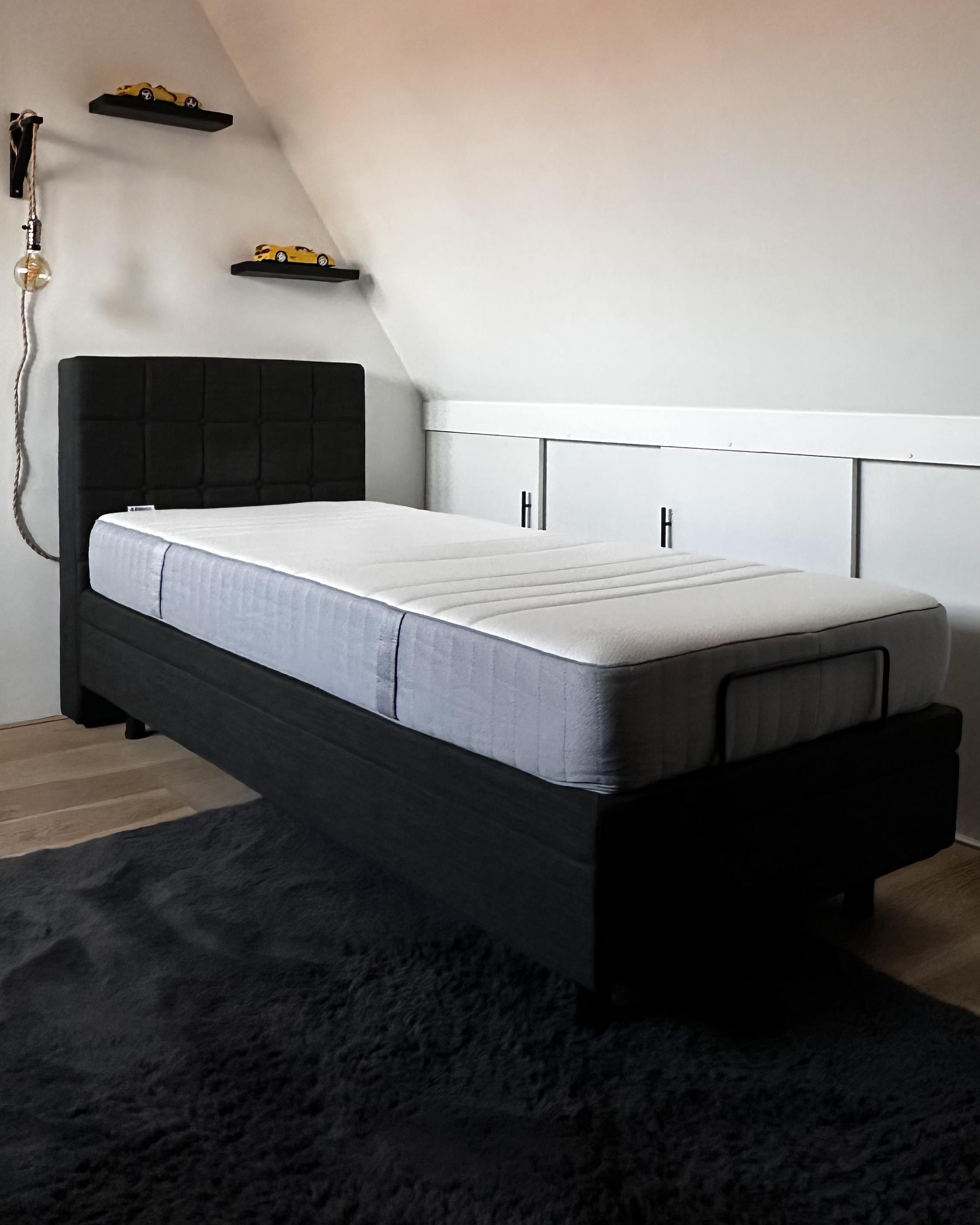 Verstelbaar bed zonder hoofdbord Stof DUKE 90 x 200 cm Donkergrijs