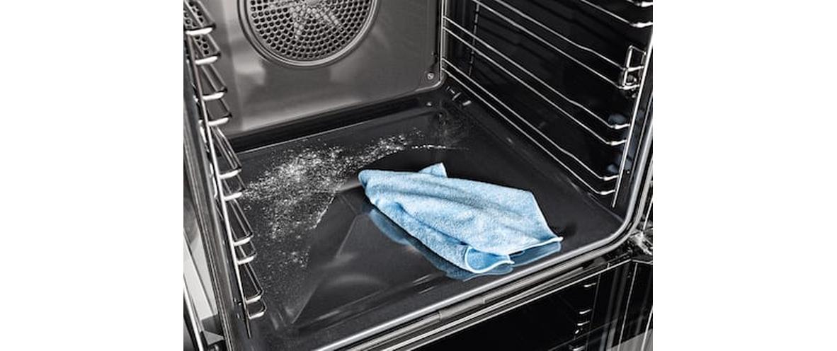 Einbaubackofen H 2456-60 BP Active Schwarz A+<br>Backofen