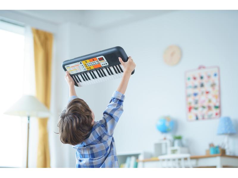Yamaha Mini Keyboard PSS-F30 Tragbares Keyboard für Kinder zum Einstieg in die Musik