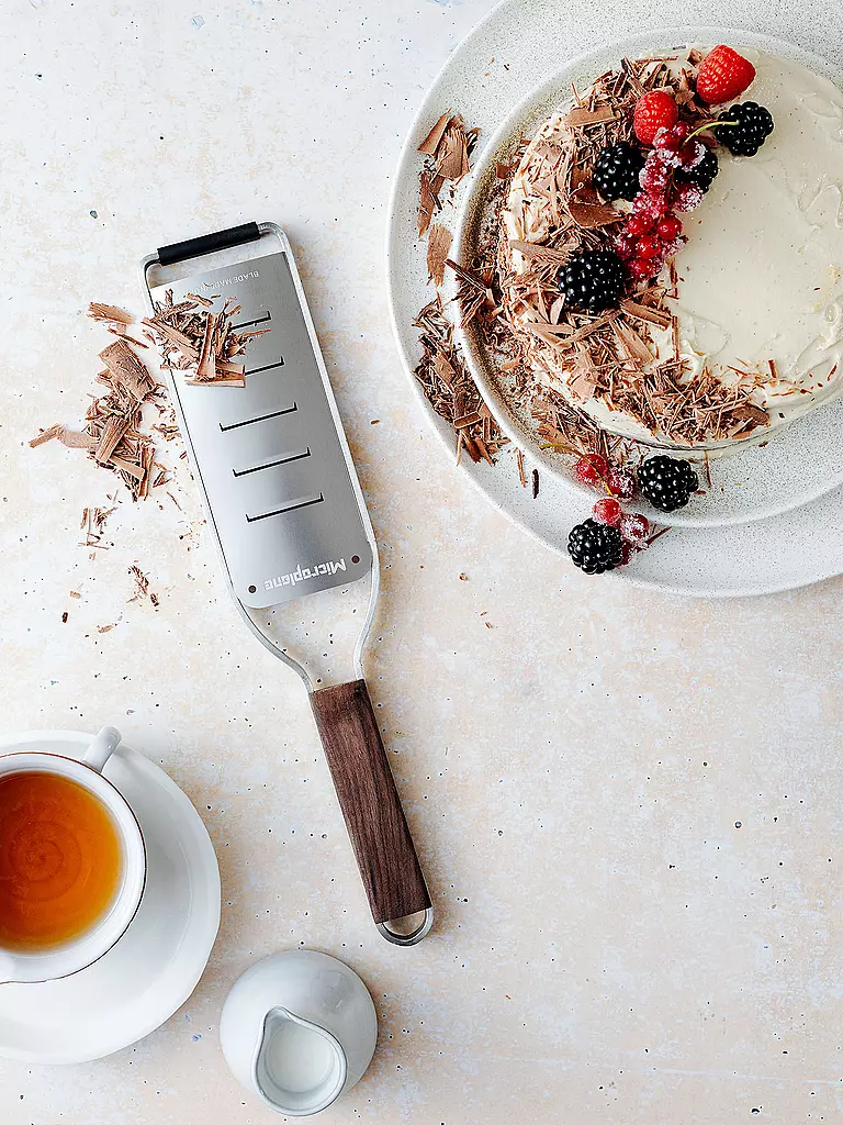 MICROPLANE Reibe - Raspel MASTER Walnuss braun
