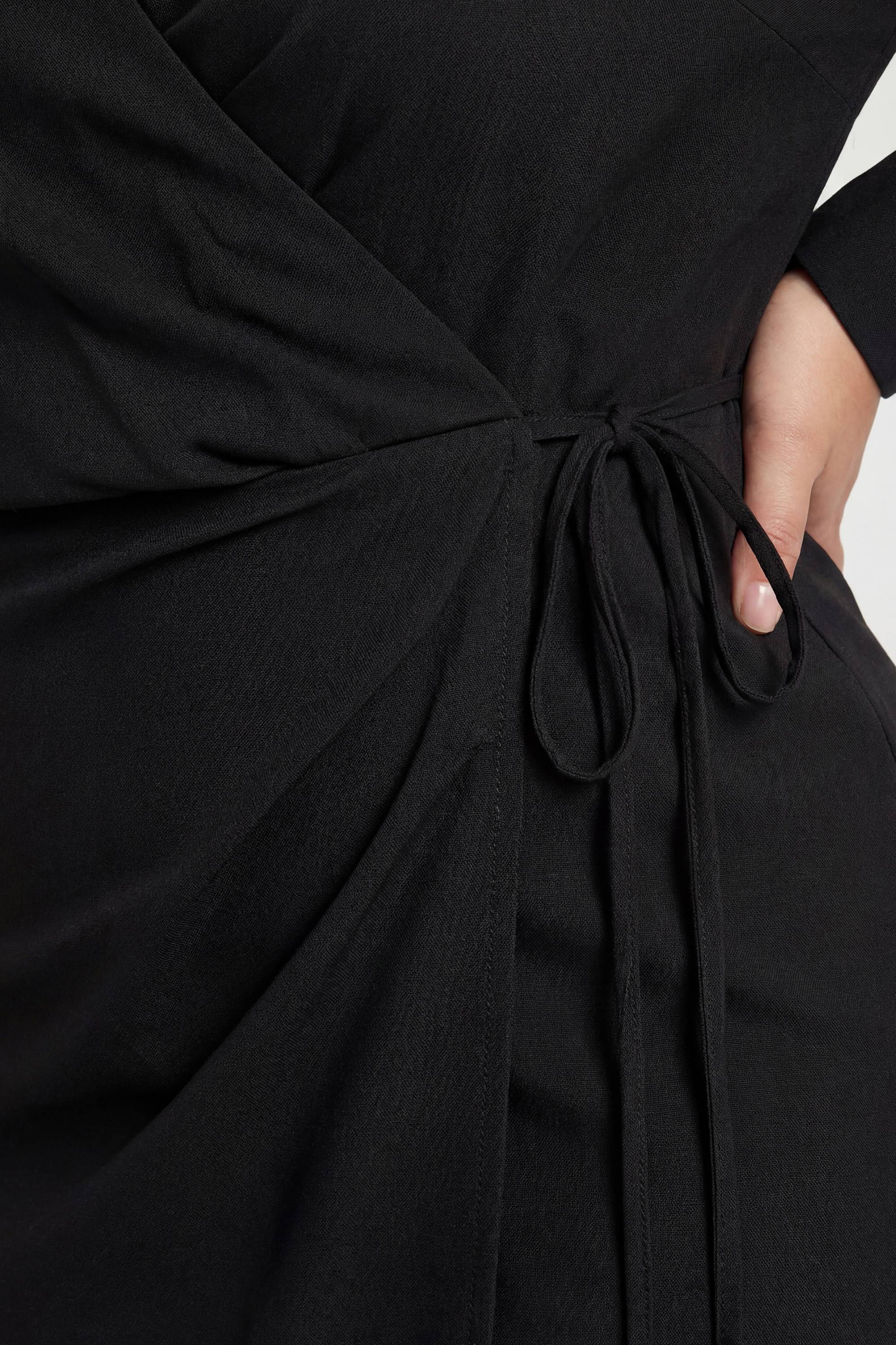 boohoo Robe Midi Portefeuille Tissée Grande Taille Avec Lien À Nouer