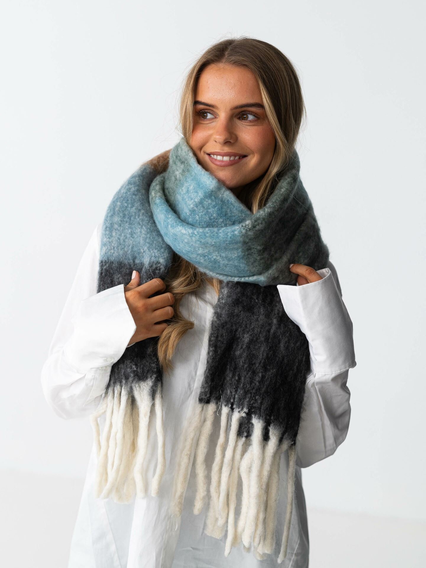 Vibe Scarf
