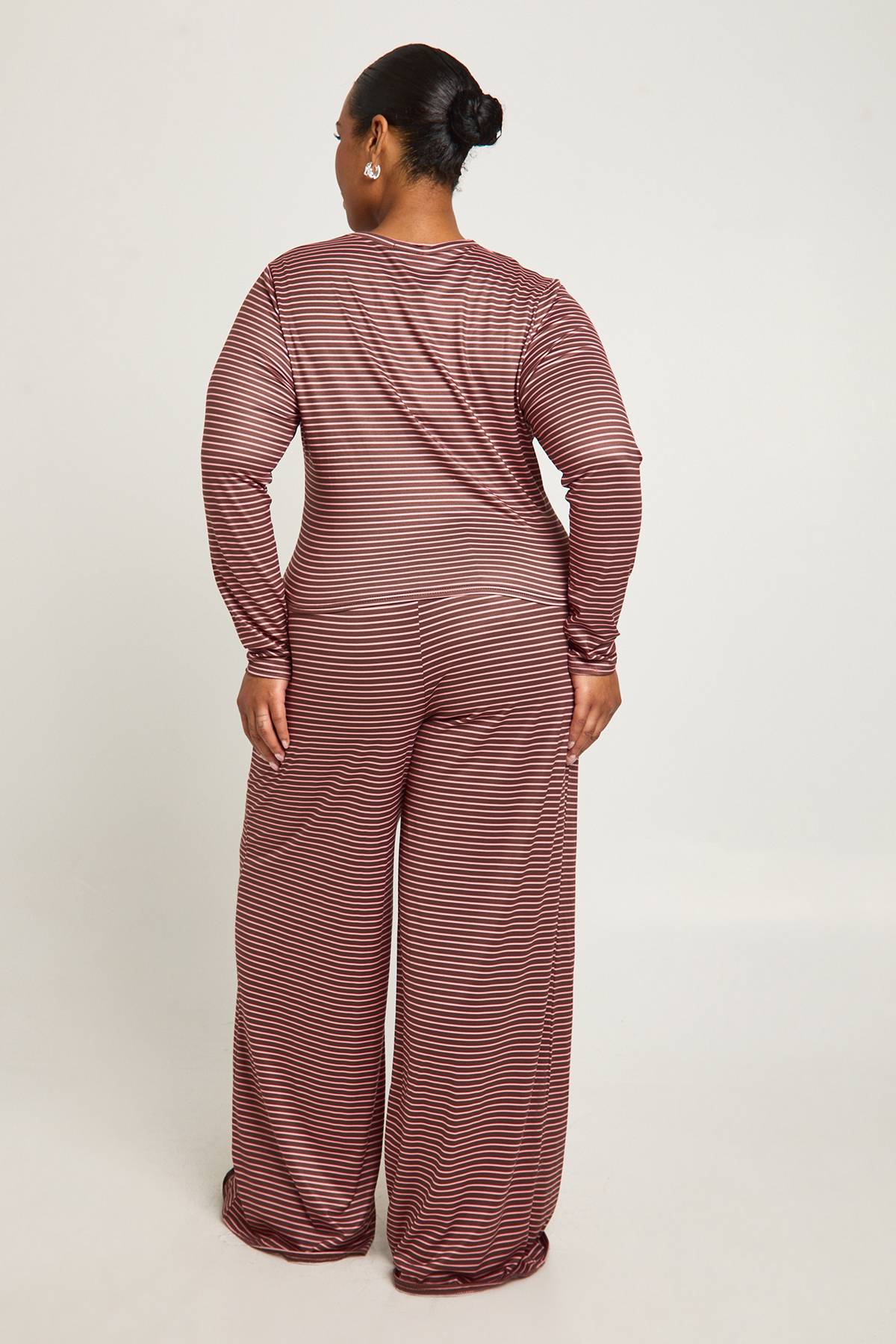 boohoo Ensemble Grande Taille Rayé Haut Ajusté Manches Longues et Pantalon Large