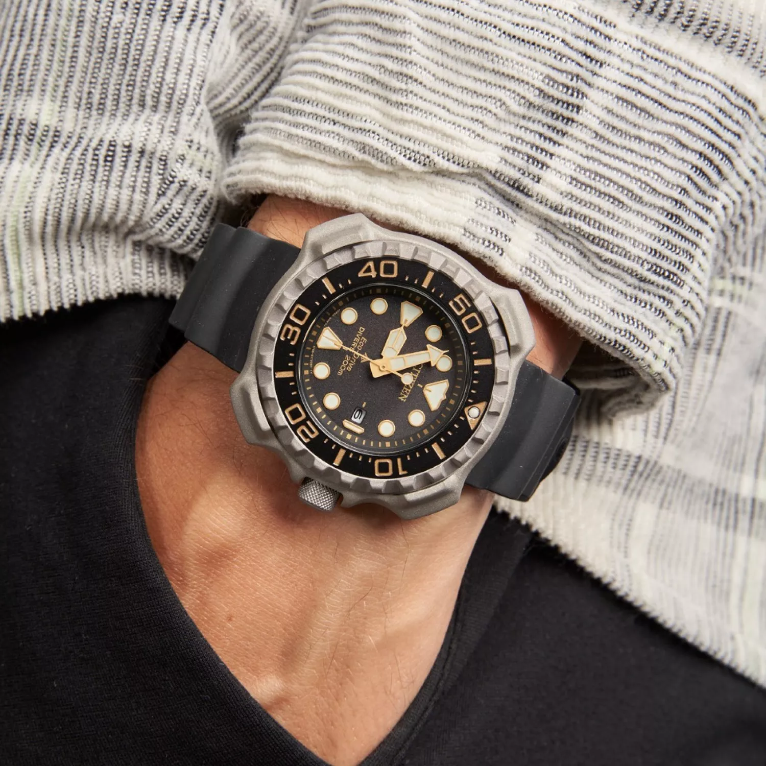 Citizen Promaster Eco-Drive BN0220-16E
