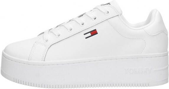 TOMMY JEANS Plateausneakers FLATFORM ESSENTIAL met geborduurd merklabel