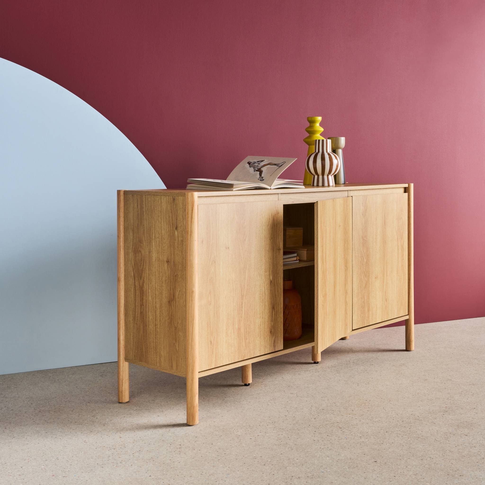 sweeek - Dressoir houteffect 3 deuren 140cm