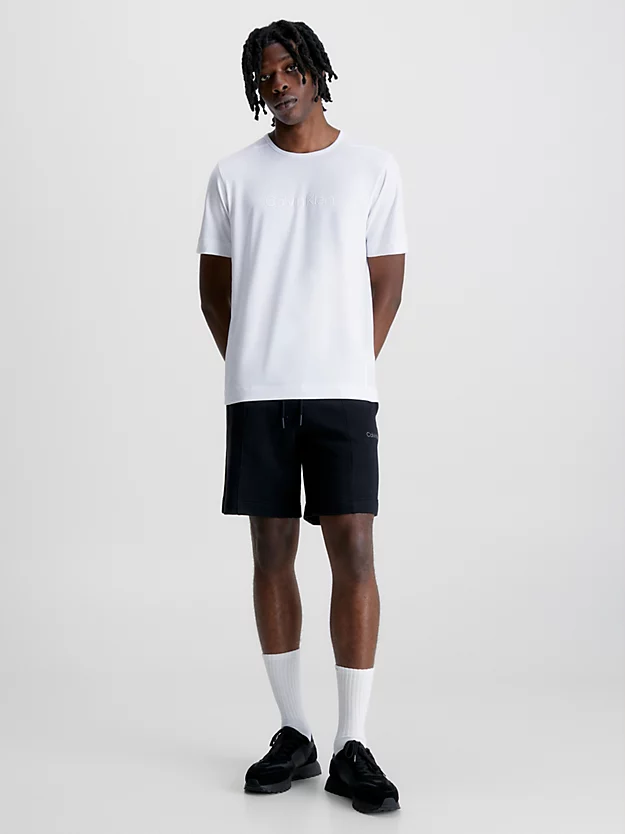 Camiseta de ginástica com logotipo