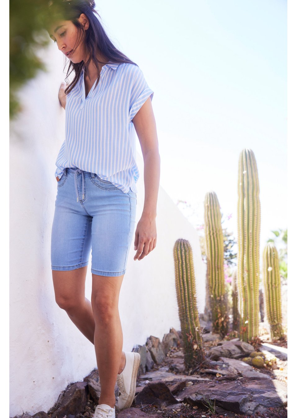 Bermuda en jean confort stretch avec cordon