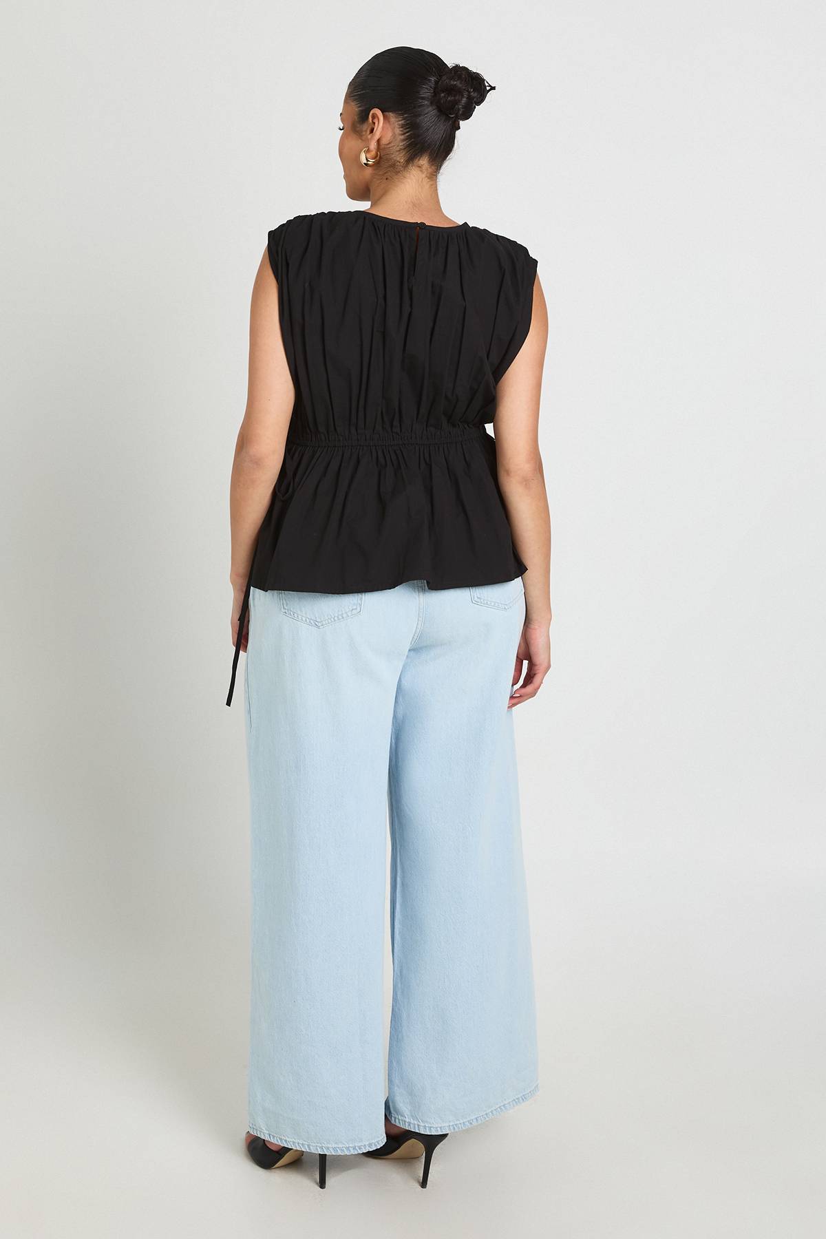 boohoo Haut En Popeline Froncé Grande Taille