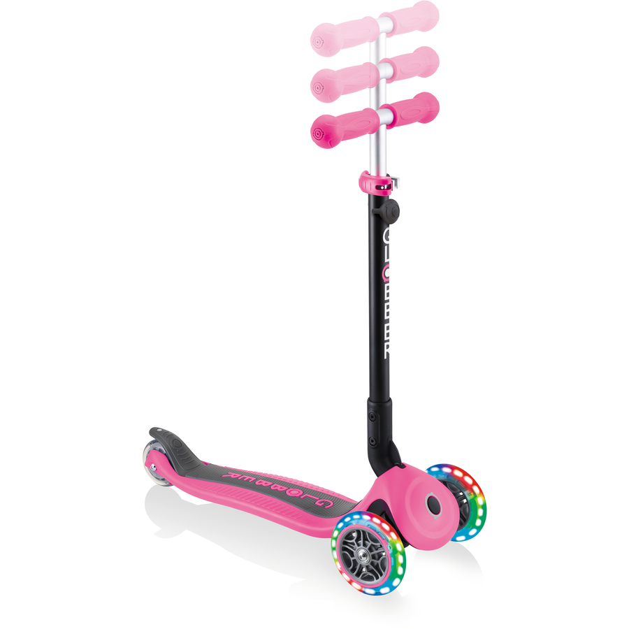 GLOBBER GO-UP FOLDABLE PLUS LIGHTS pink - mit Leuchtrollen