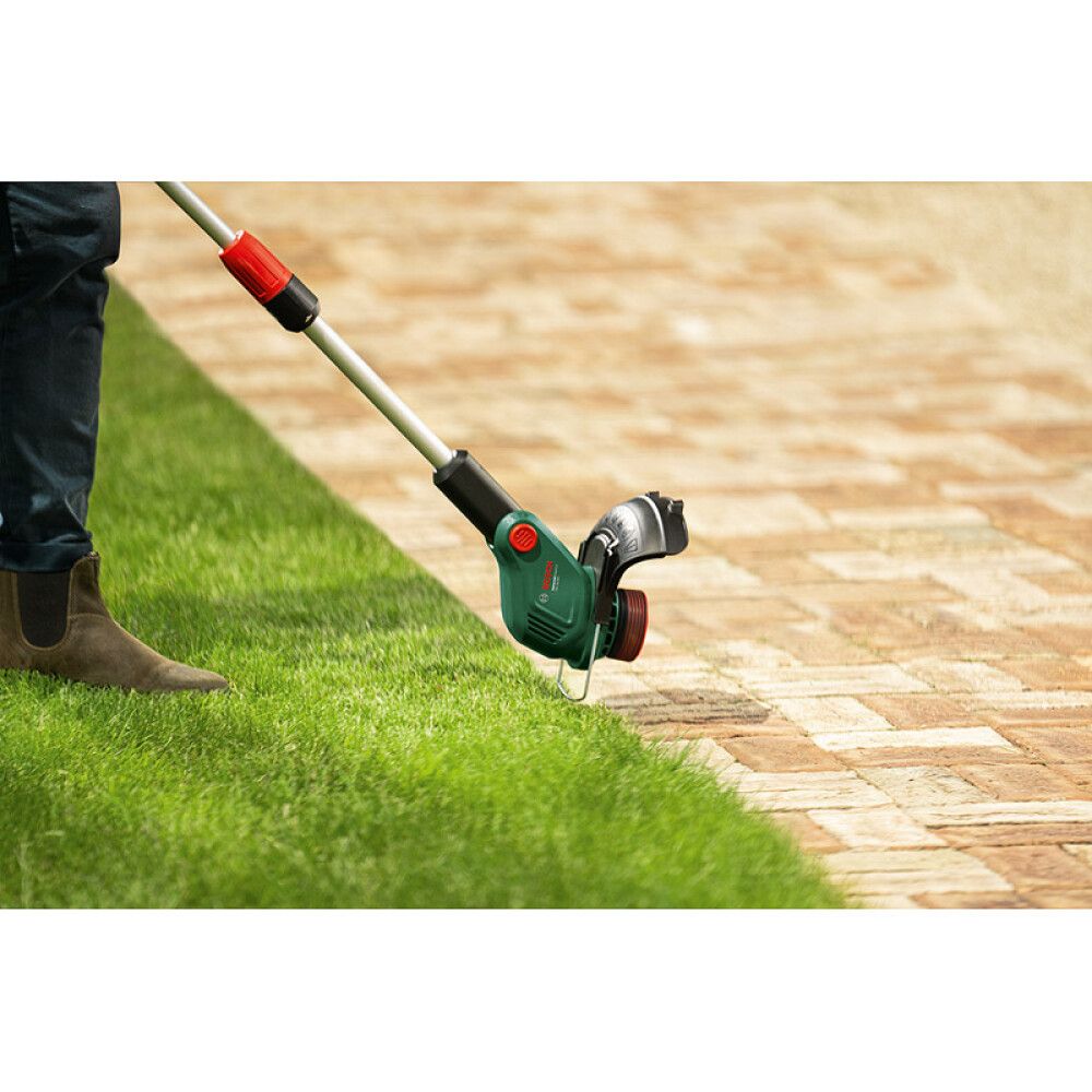 GRESSTRIMMER BOSCH UNIVERSAL 18-26 18V UTEN BATTERI