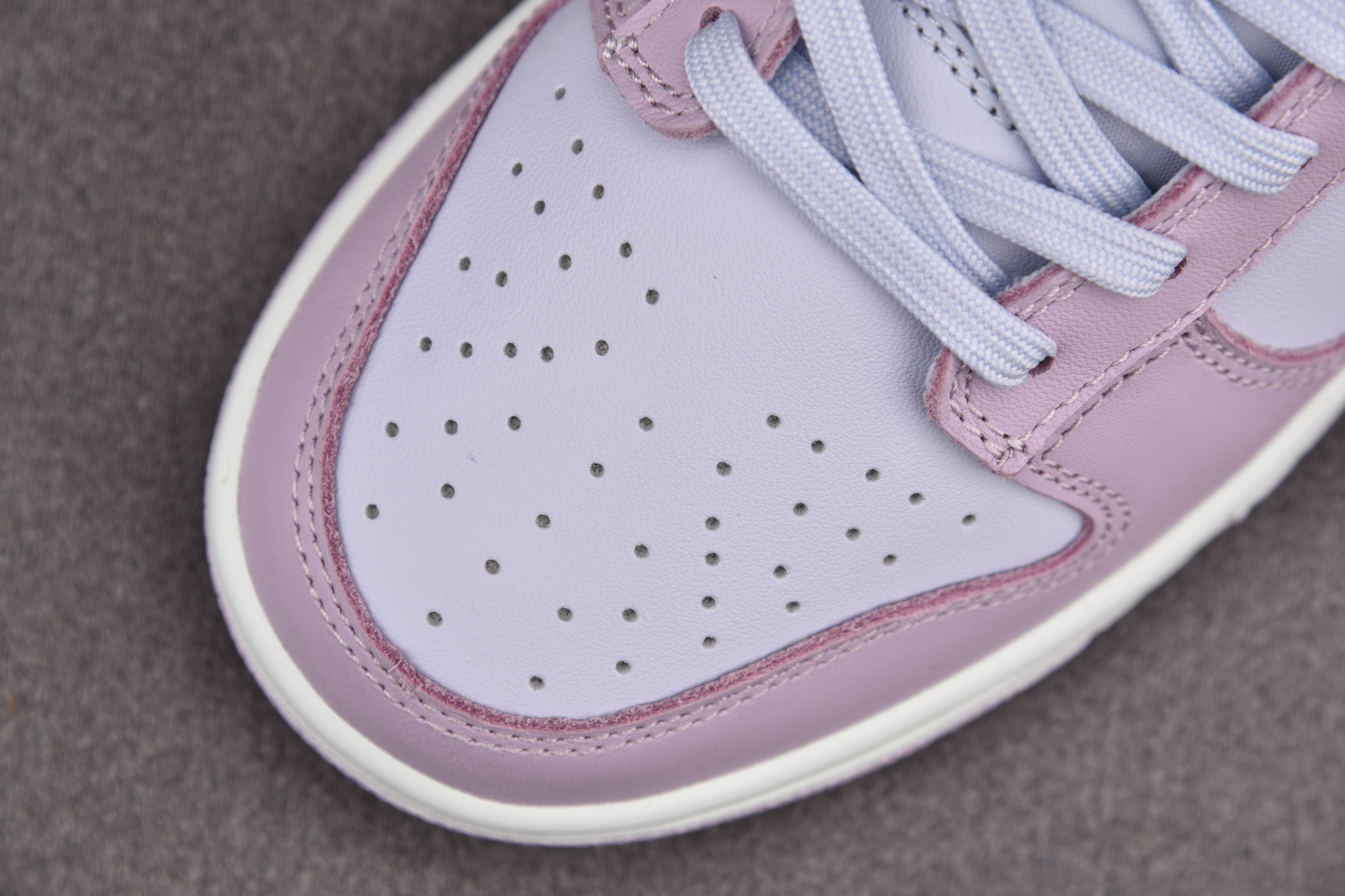Nike Dunk Low Easter 2022 (Women Size!!)