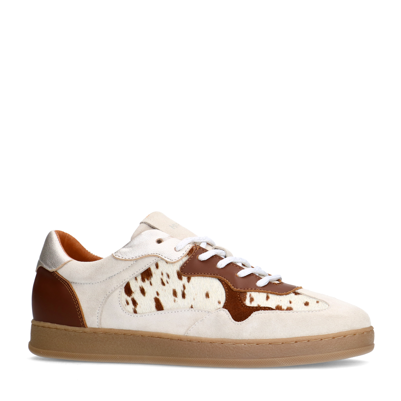 Beige suède sneakers met cow details