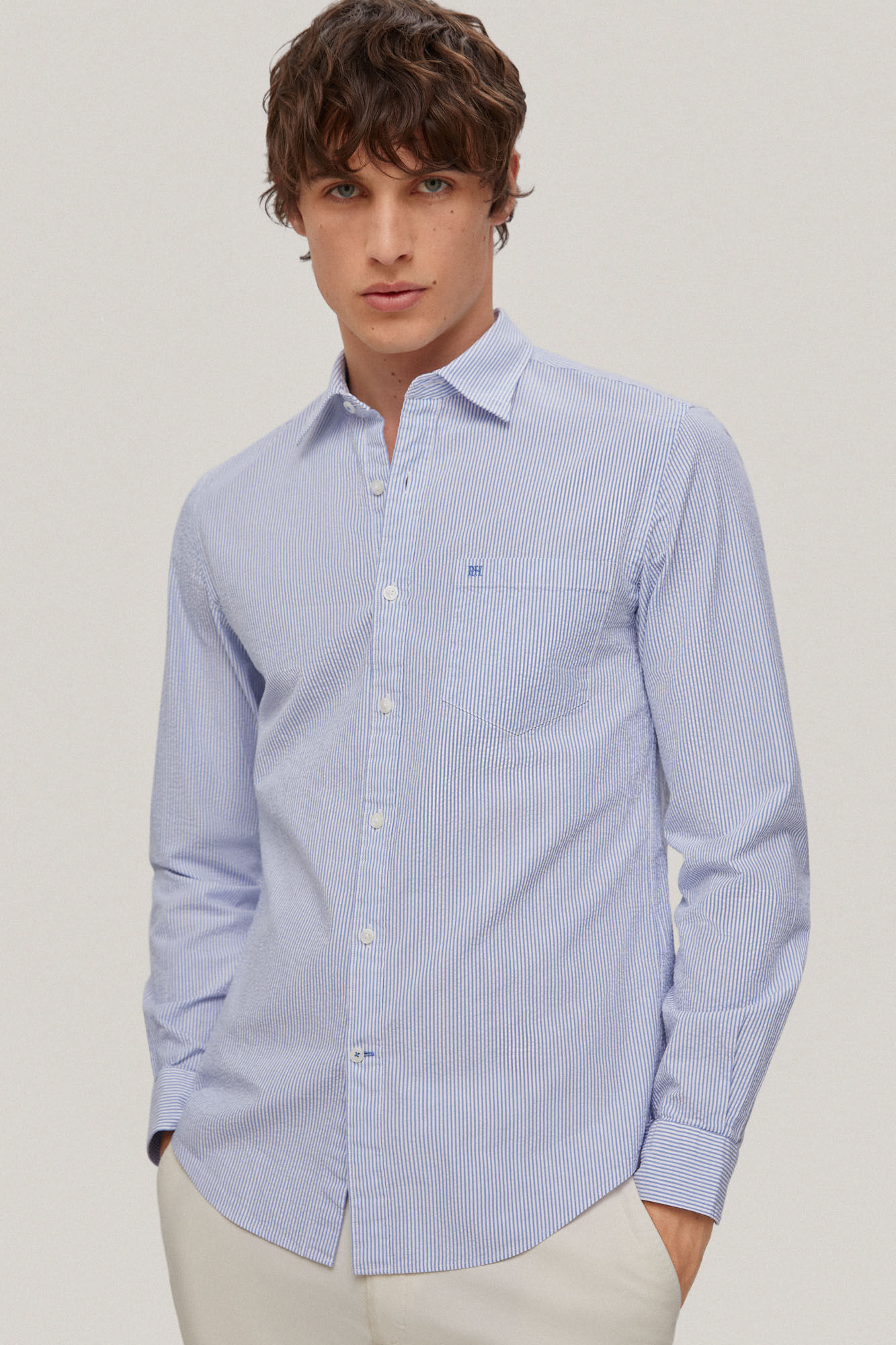 Camisa de manga comprida listrada em tecido seersucker - Azul