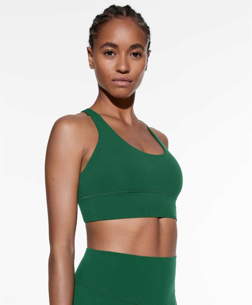 Sutiã esportivo com suporte médio para os seios.